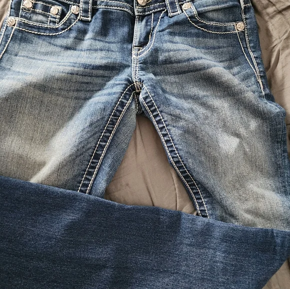 Jeans - Picture 3 of 16